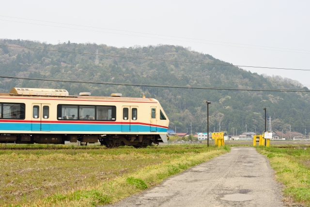 田園を走る近江鉄道