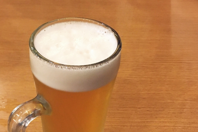 ジョッキ満杯のビール